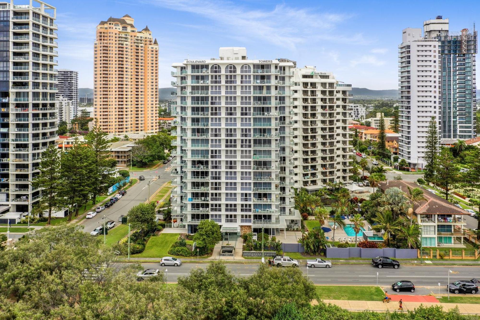 Boulevard Towers On Broadbeach Gold Coast Esterno foto