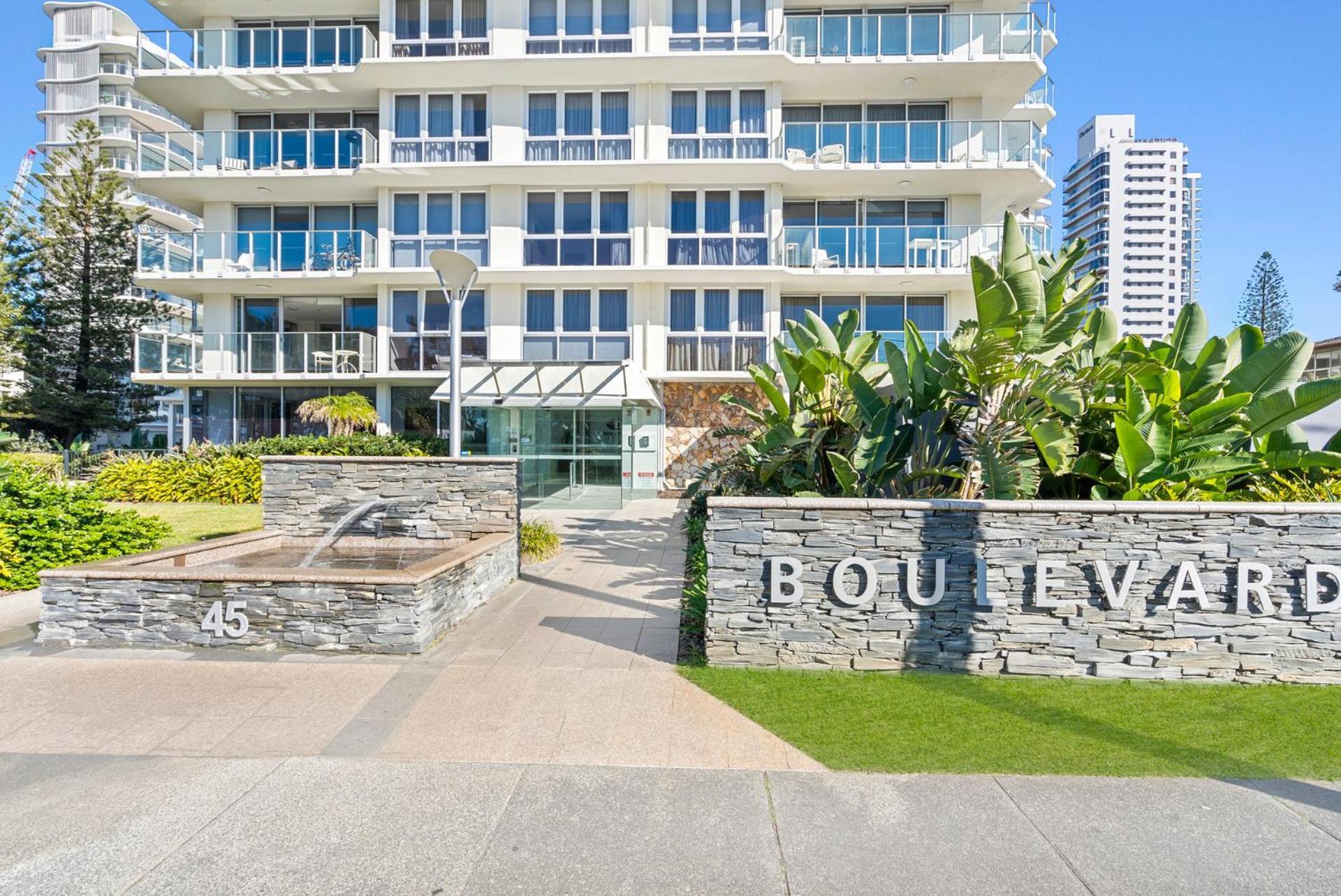 Boulevard Towers On Broadbeach Gold Coast Esterno foto