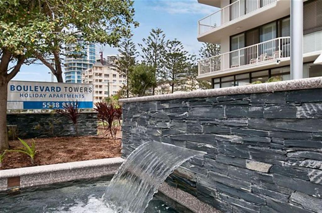Boulevard Towers On Broadbeach Gold Coast Esterno foto