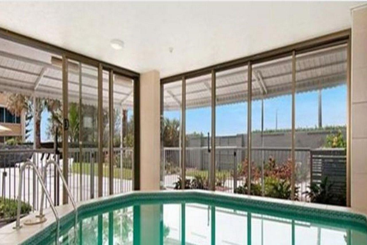 Boulevard Towers On Broadbeach Gold Coast Esterno foto