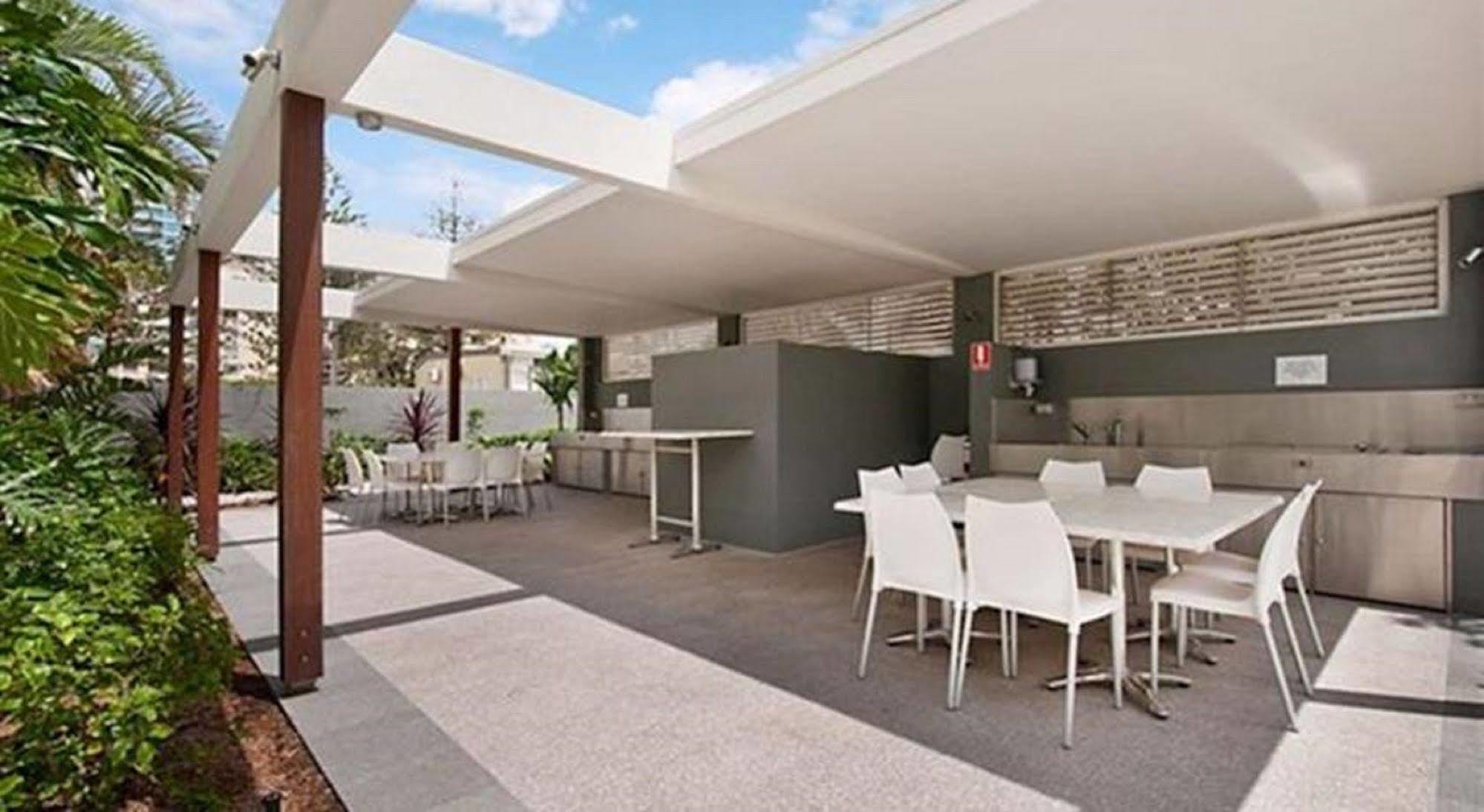 Boulevard Towers On Broadbeach Gold Coast Esterno foto