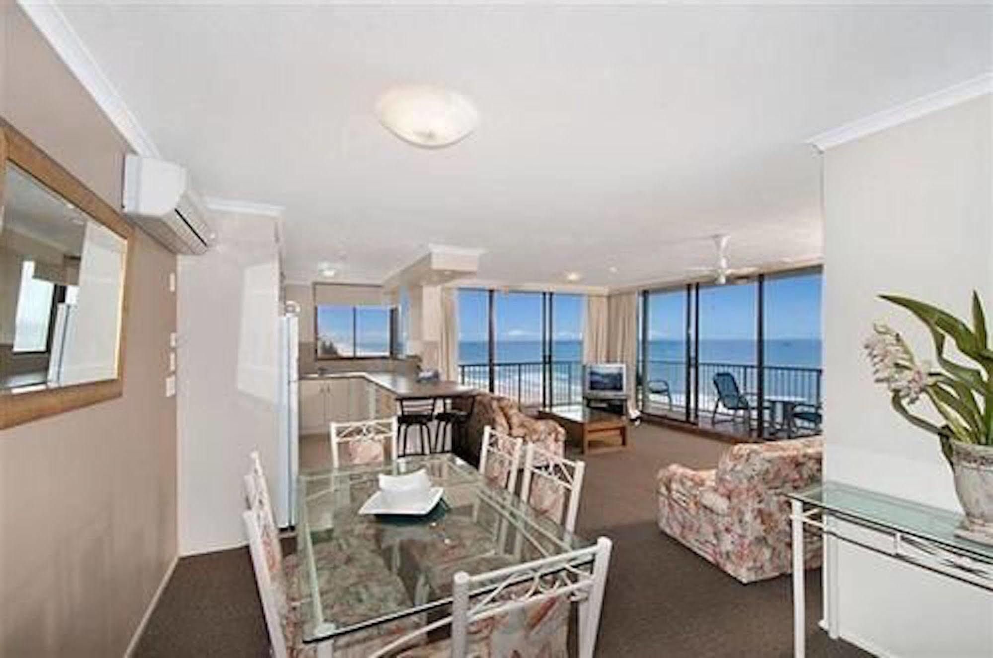 Boulevard Towers On Broadbeach Gold Coast Esterno foto