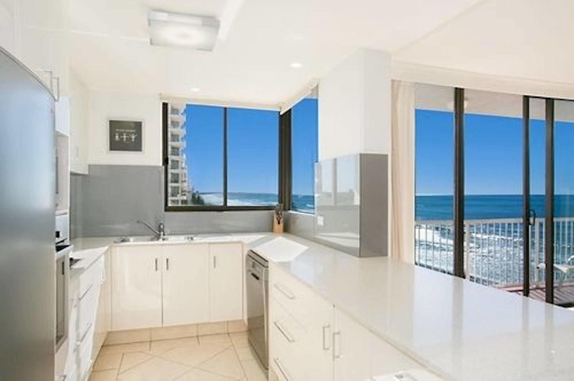 Boulevard Towers On Broadbeach Gold Coast Esterno foto